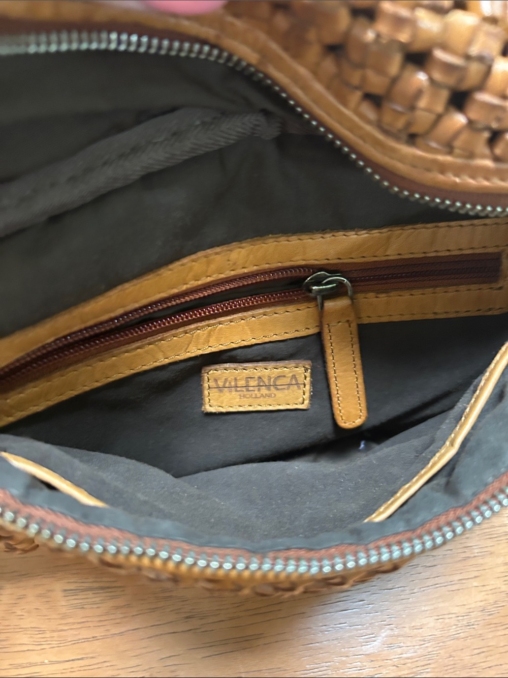 Vilenca Holland Woven Fanny Pack - Picture 3 of 3